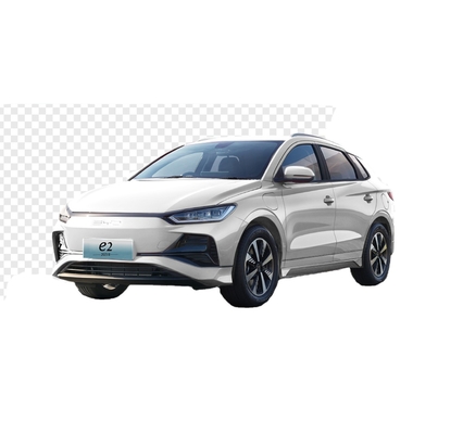 BYD e2 compatta berlina elettrica pura ha un'autonomia di 405 chilometri