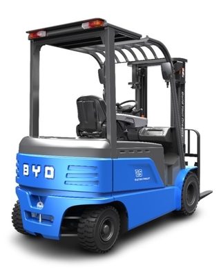 Prodotto in Cina, il carrello elevatore elettrico BYD a quattro perni pesa da 3,0 a 3,5 tonnellate