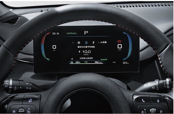 BYD e2 compatta berlina elettrica pura ha un'autonomia di 405 chilometri