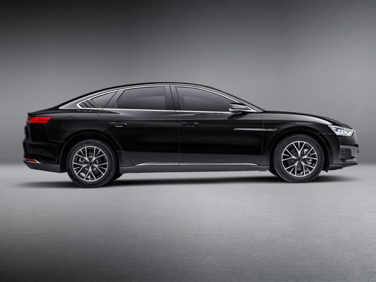 BYD e9 puramente elettrico, veicolo commerciale ad alte prestazioni con autonomia di 506 chilometri