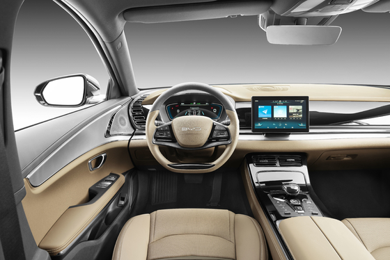BYD e9 puramente elettrico, veicolo commerciale ad alte prestazioni con autonomia di 506 chilometri
