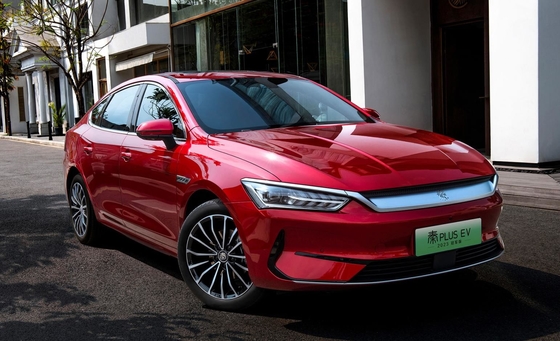 La berlina elettrica di famiglia più venduta di BYD, Qin plus EV, ha un'autonomia di 500 km.