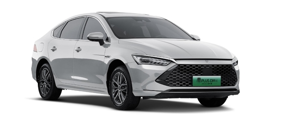 La berlina familiare ibrida più conveniente di BYD, Qin Plus DMI Champions Edition