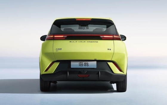 Auto familiare compatta BYD Pure Electric da 305 km