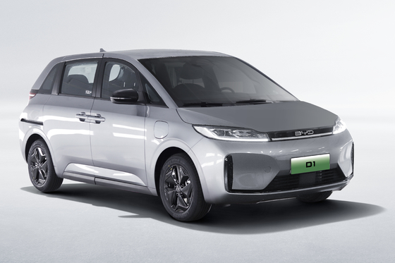 BYD Pure Electric Taxi D1 ha un'autonomia di 418 km e una porta scorrevole elettrica