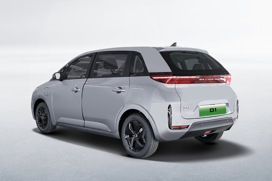 BYD Pure Electric Taxi D1 ha un'autonomia di 418 km e una porta scorrevole elettrica