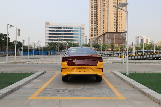 BYD Pure Electric e3 Exam Special Vehicle con autonomia di 350 km