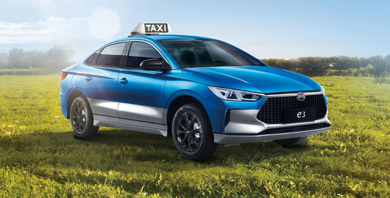 Il taxi BYD e3 puramente elettrico ha un'autonomia di 401KM