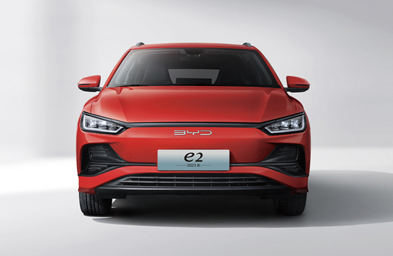 Prodotta in Cina con una gamma di 405 km, 2023 puramente elettrica BYD e2 berlina auto condivisa